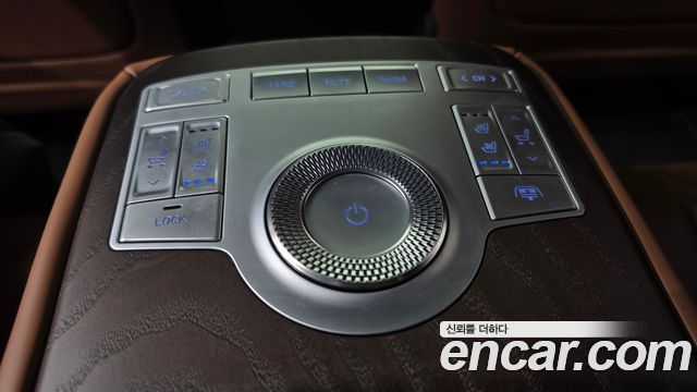 Genesis G80 (RG3) Gasoline 2.5 Turbo AWD 2022 — фото 19