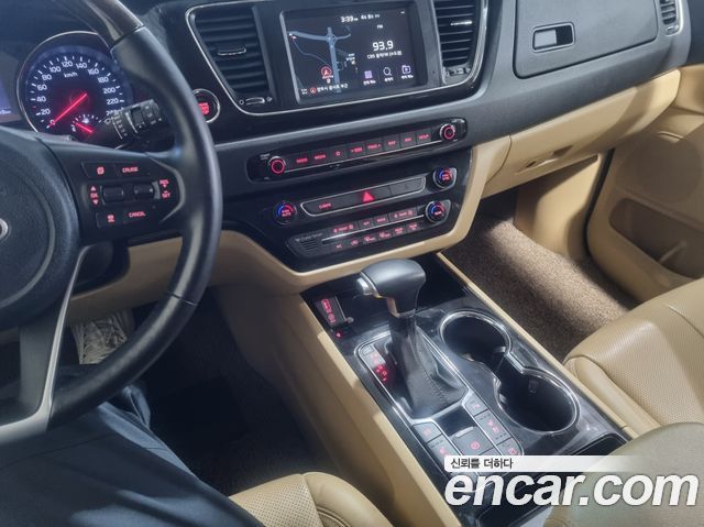 Kia Carnival Gasoline 7-Seater Limousine President 2020 — фото 9