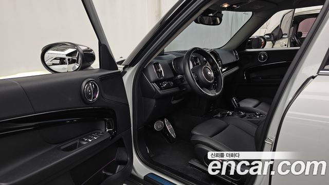 MINI Cooper Countryman Classic 2nd 2023 — фото 10