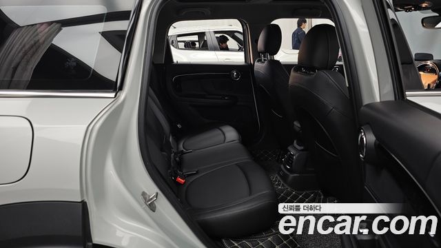 MINI Cooper Countryman Classic 2nd 2023 — фото 12