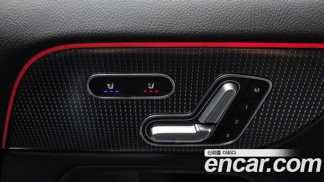 Mercedes-Benz EQA (H243) EQA250 AMG Package Plus 2022 — фото 29