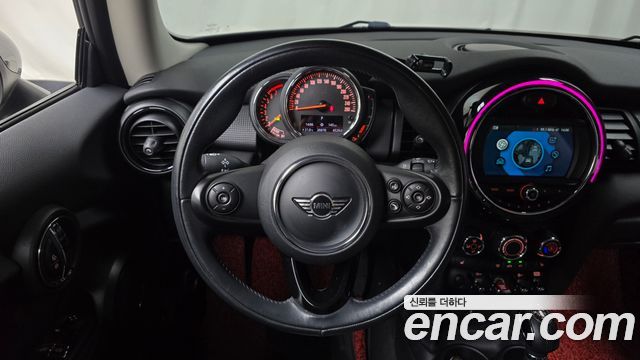 MINI Cooper Standard Third Generation 2019 — фото 12
