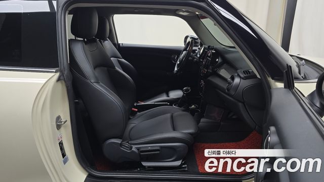 MINI Cooper Standard Third Generation 2019 — фото 26