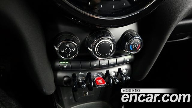 MINI Cooper Classic Third Generation 2023 — фото 14