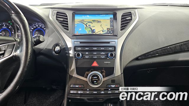 Hyundai Grandeur (HG) HG220 Diesel Modern 2015 — фото 28