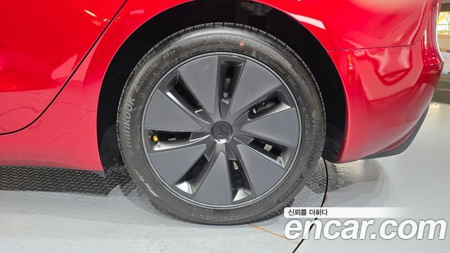 Tesla Model 3 RWD 2025 — фото 21