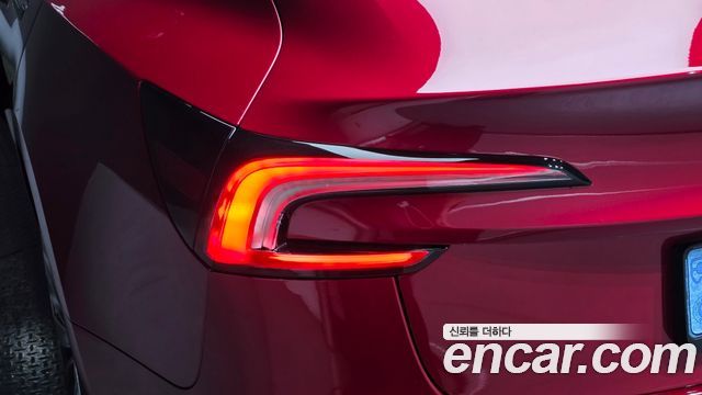 Tesla Model 3 RWD 2025 — фото 23