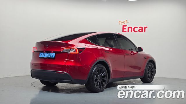 Tesla Model Y RWD 2024 — фото 2
