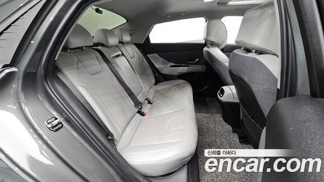 Hyundai Avante (CN7) 1.6 Inspiration 2021 — фото 12