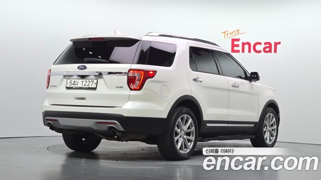 Ford Explorer 2.3 Limited 4WD 5th 2017 — фото 2
