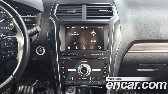 Ford Explorer 2.3 Limited 4WD 5th 2017 — фото 14