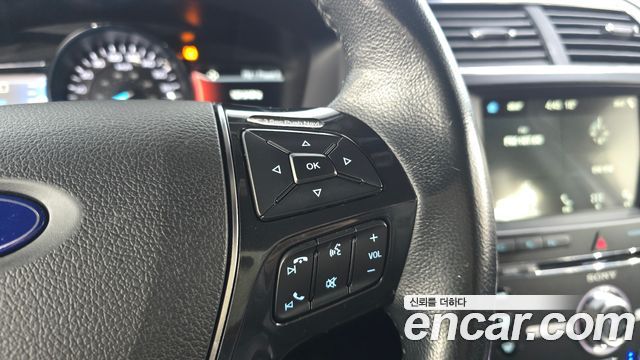 Ford Explorer 2.3 Limited 4WD 5th 2017 — фото 17