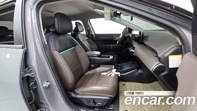Kia EV4 Standard 2WD Air 2026 — фото 12