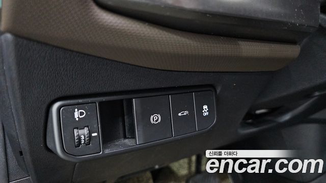 Kia EV4 Standard 2WD Air 2026 — фото 18