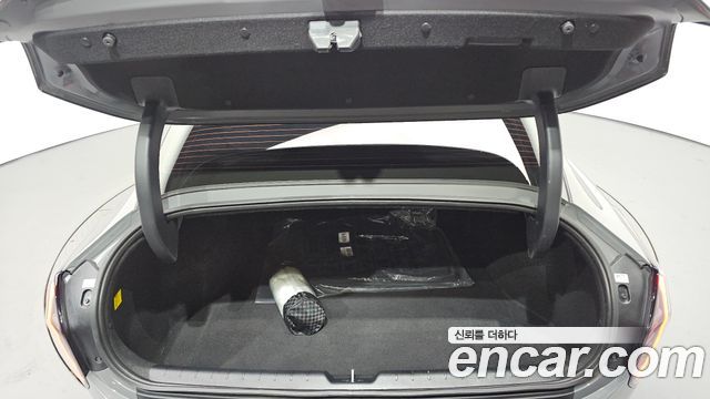 Kia EV4 Standard 2WD Air 2026 — фото 20