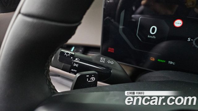 Kia EV4 Standard 2WD Air 2026 — фото 29