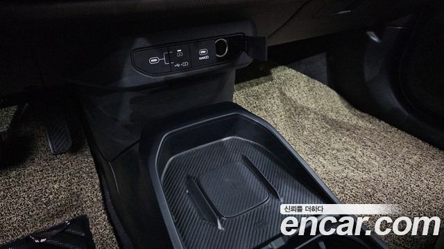Kia EV4 Standard 2WD Air 2026 — фото 32