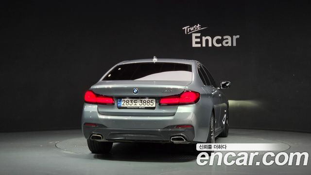 BMW 5 Series (G30) 520i M Sport 2023 — фото 4