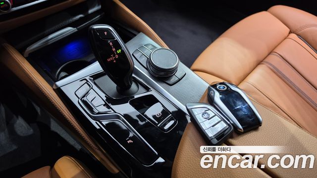BMW 5 Series (G30) 520i M Sport 2023 — фото 9