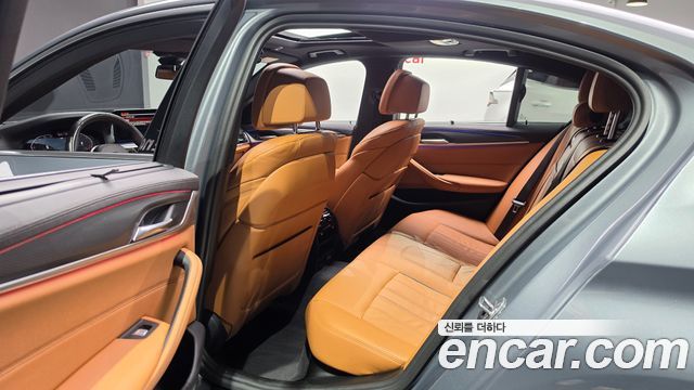 BMW 5 Series (G30) 520i M Sport 2023 — фото 11