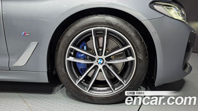 BMW 5 Series (G30) 520i M Sport 2023 — фото 21