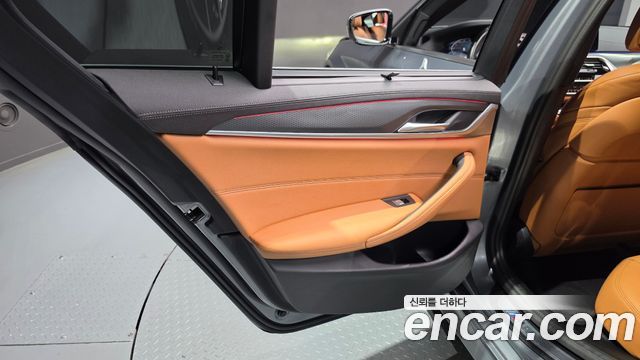 BMW 5 Series (G30) 520i M Sport 2023 — фото 25