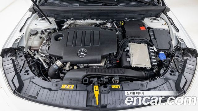 Mercedes-Benz GLB-Class (X247) GLB200 d 2025 — фото 6