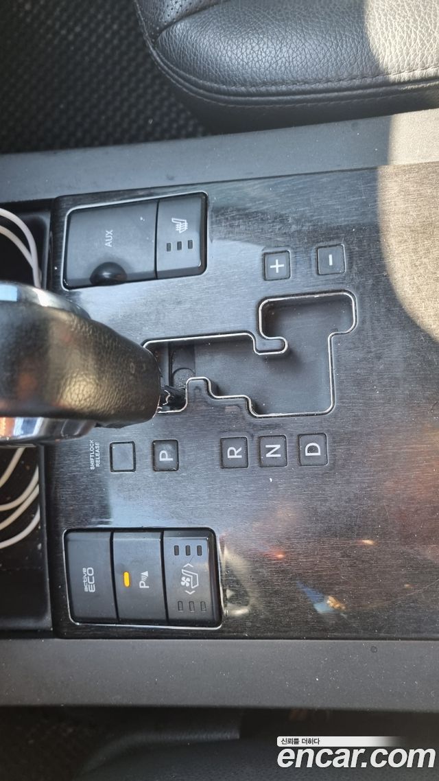 Kia Mohave 4WD QV 300 High-Deluxe 2014 — фото 17