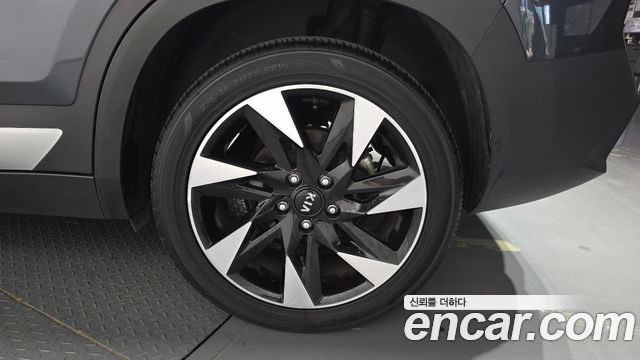Kia Seltos Diesel 1.6 2WD Gravity 2021 — фото 21