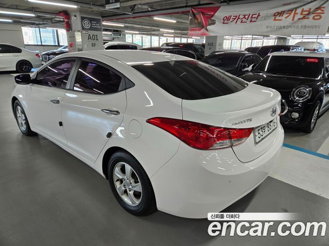 Hyundai Avante (MD) M16 GDI Luxury 2012 — фото 5