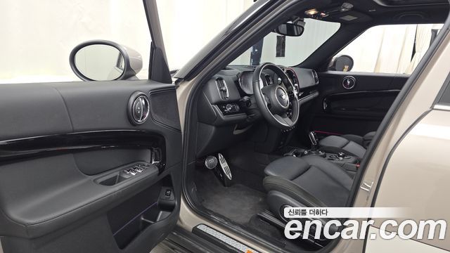 MINI Cooper Countryman Uncharted Edition 2nd Generation 2024 — фото 10