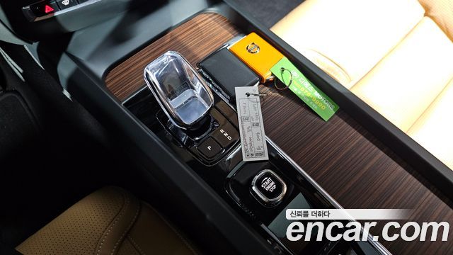 Volvo S60 (III) B5 Ultimate Bright 2024 — фото 9