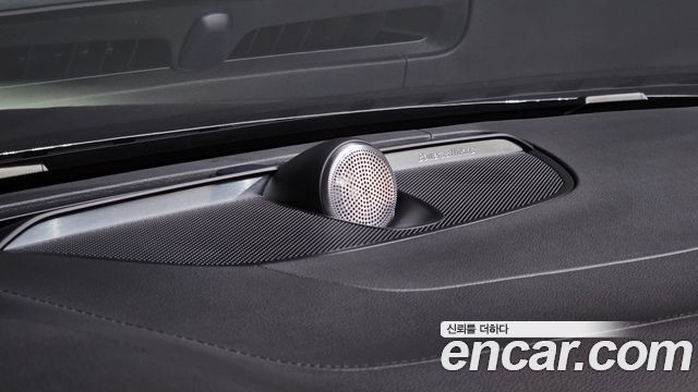 Volvo S60 (III) B5 Ultimate Bright 2024 — фото 30