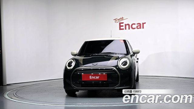 MINI Cooper 5Door Resolute Edition 3rd Gen 2023 — фото 3