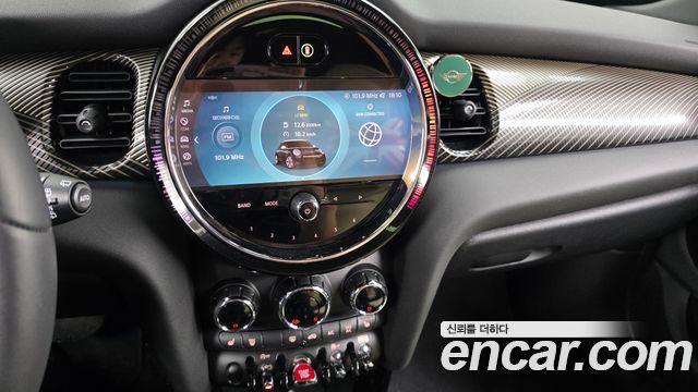 MINI Cooper 5Door Resolute Edition 3rd Gen 2023 — фото 14