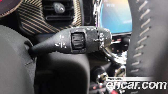 MINI Cooper 5Door Resolute Edition 3rd Gen 2023 — фото 19