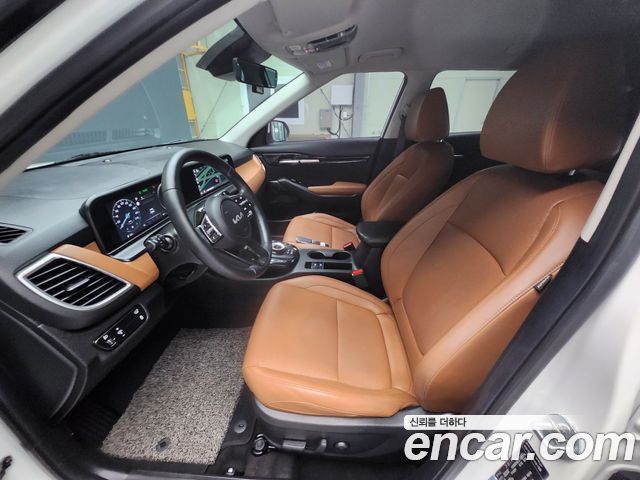 Kia Seltos Gasoline 1.6 Turbo 4WD Signature 2024 — фото 8