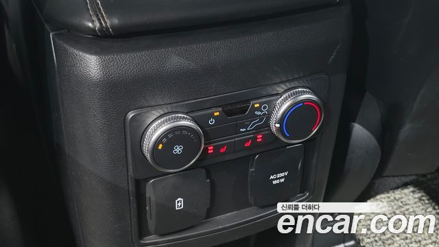 Ford Explorer (VI) 2.3 LimIted 4WD 2020 — фото 18