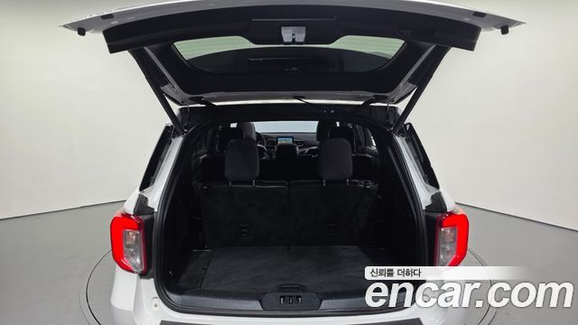 Ford Explorer (VI) 2.3 LimIted 4WD 2020 — фото 20