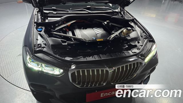 BMW X5 (G05) xDrive 45e M Sport 2022 — фото 6