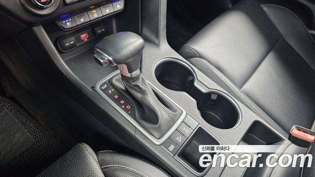 Kia Sportage The Bold Diesel 2.0 4WD Prestige 2020 — фото 9