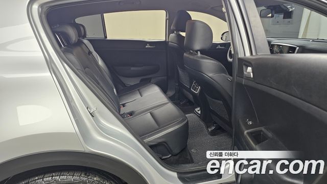 Kia Sportage The Bold Diesel 2.0 4WD Prestige 2020 — фото 11