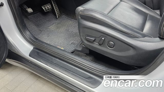 Kia Sportage The Bold Diesel 2.0 4WD Prestige 2020 — фото 28