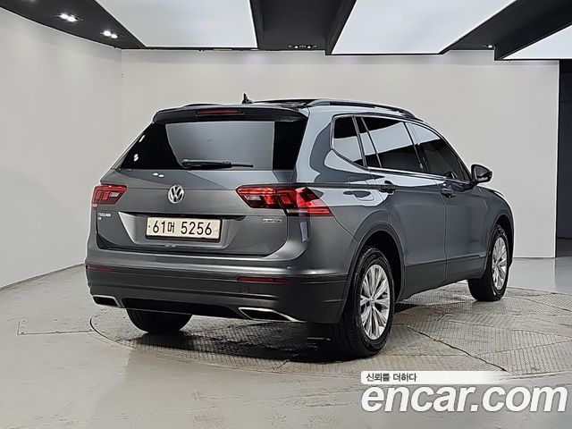 Volkswagen Tiguan Allspace 2.0 TSI Prestige 2019 — фото 4