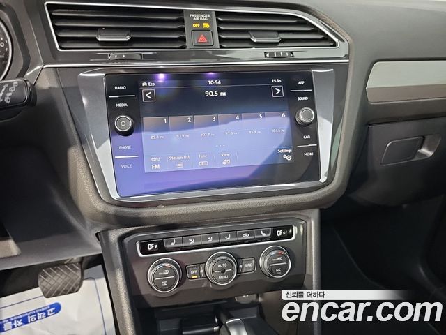 Volkswagen Tiguan Allspace 2.0 TSI Prestige 2019 — фото 18