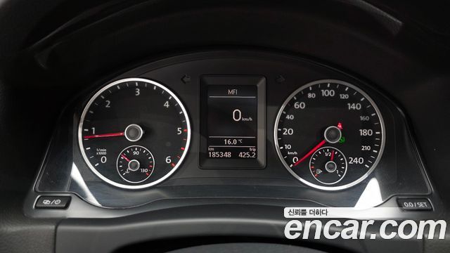 Volkswagen Tiguan 2.0 TDI  Premium 5N 2014 — фото 8