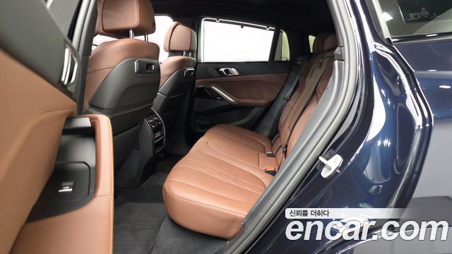 BMW X6 (G06) xDrive40i M Sport 2026 — фото 12