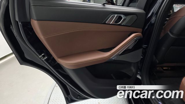 BMW X6 (G06) xDrive40i M Sport 2026 — фото 25