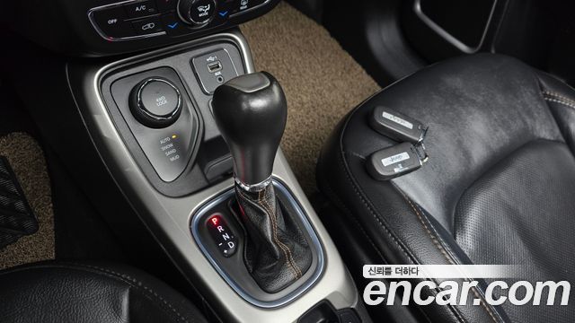 Jeep Compass (II) 2.4 Longitude AWD 2019 — фото 9