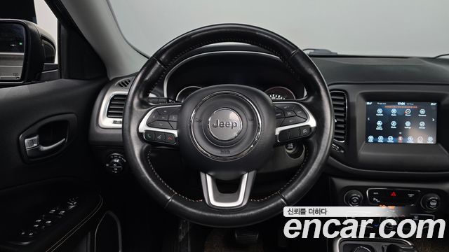 Jeep Compass (II) 2.4 Longitude AWD 2019 — фото 12